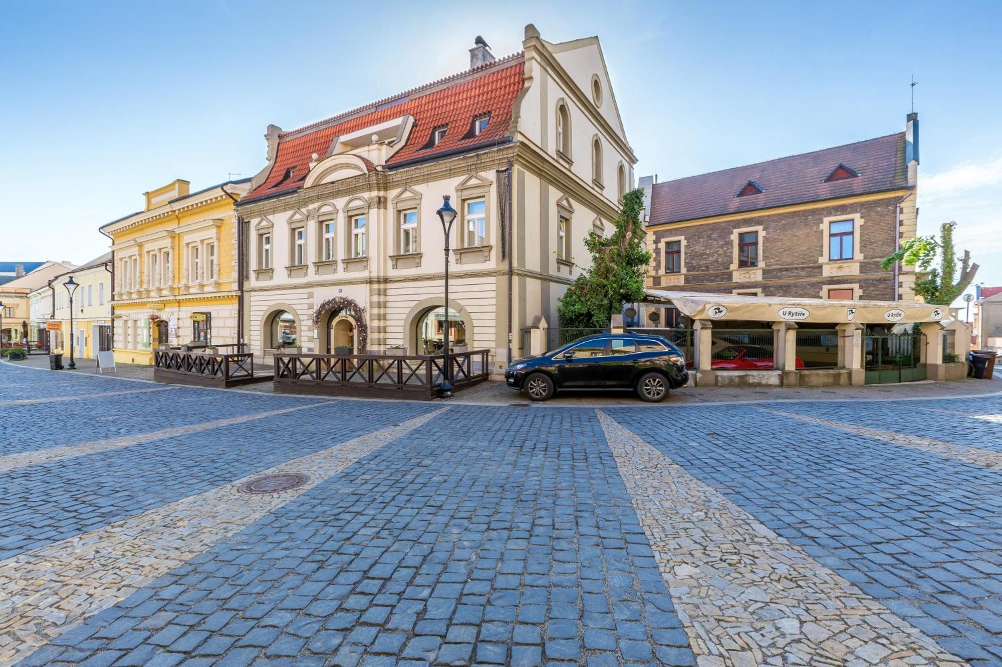 Hotel U Rytire Mělník المظهر الخارجي الصورة