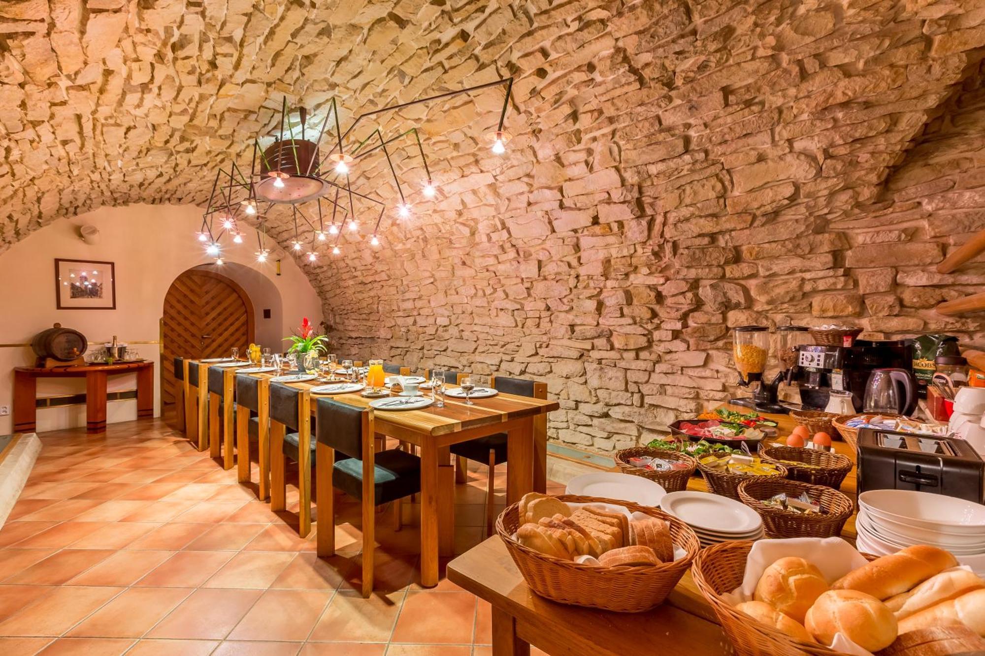 Hotel U Rytire Mělník المظهر الخارجي الصورة