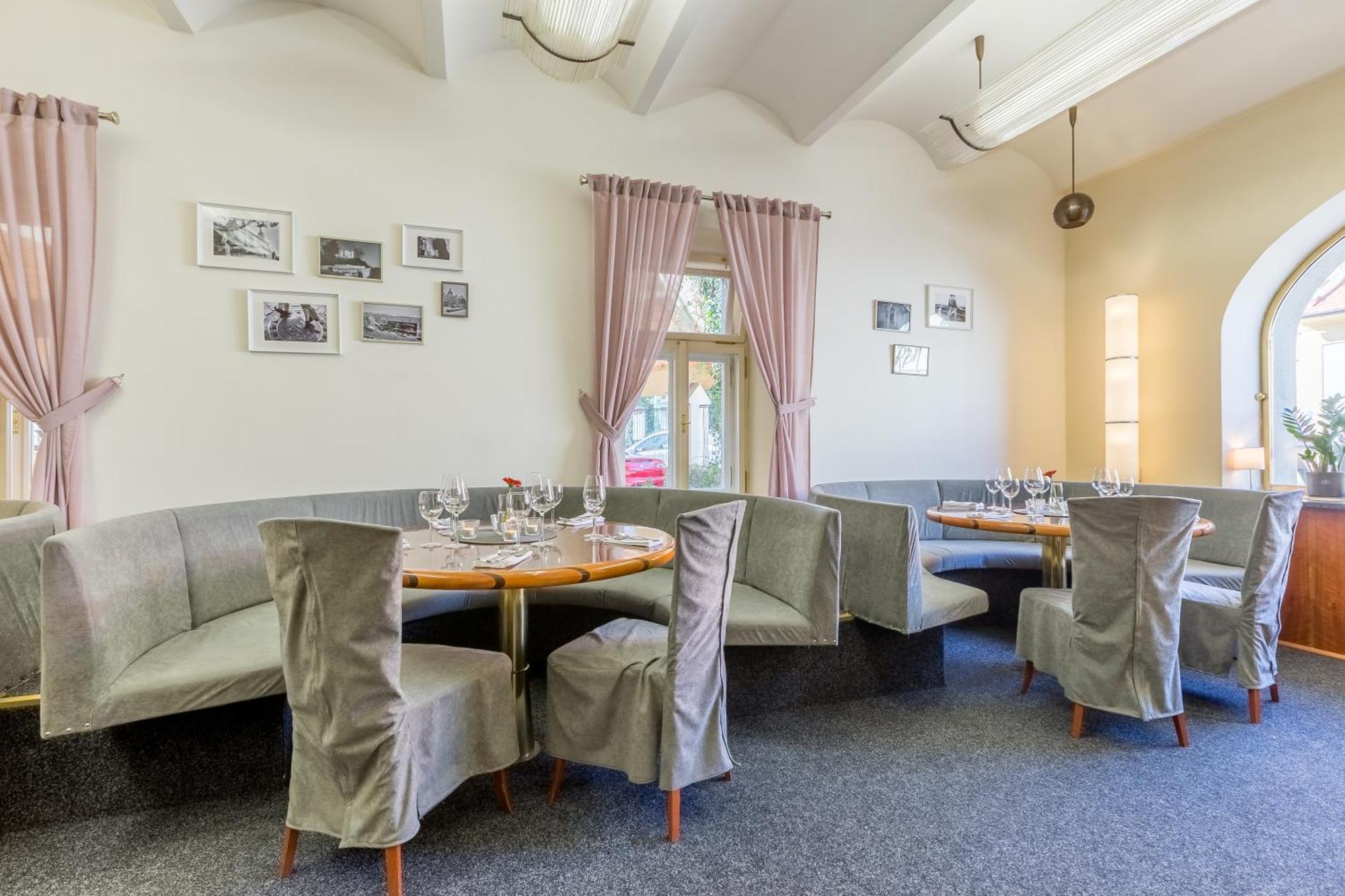Hotel U Rytire Mělník المظهر الخارجي الصورة